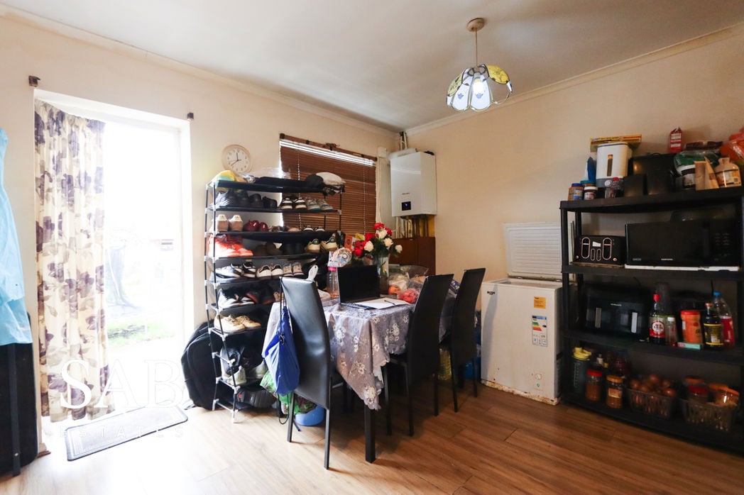 Property image 3 of 8