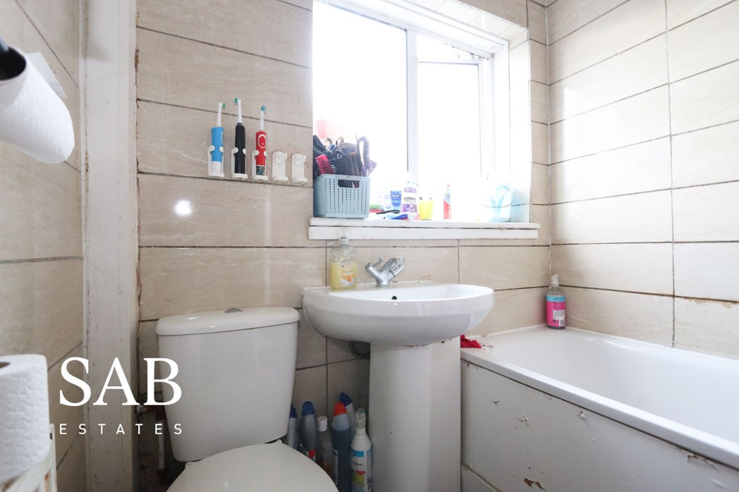 Property image 6 of 8