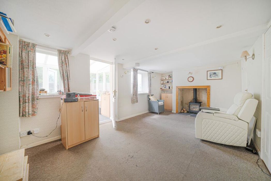 Property image 3 of 21