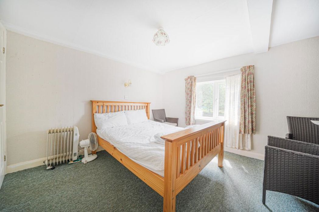 Property image 10 of 21