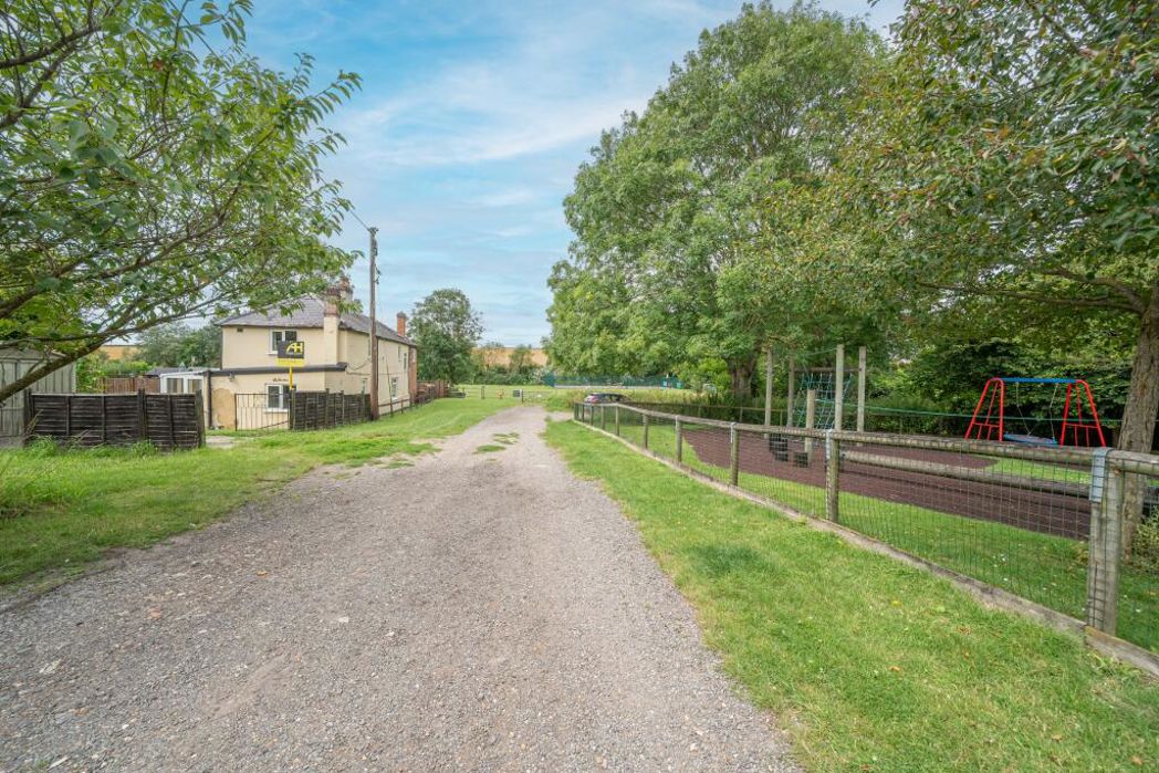 Property image 21 of 21