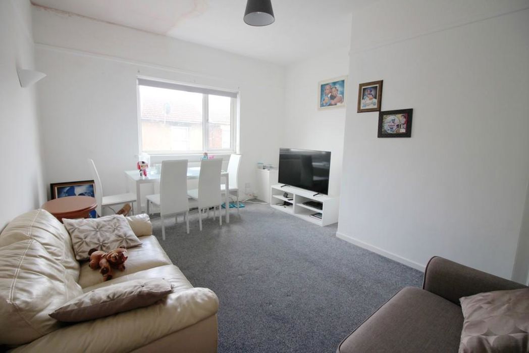 Property image 2 of 7