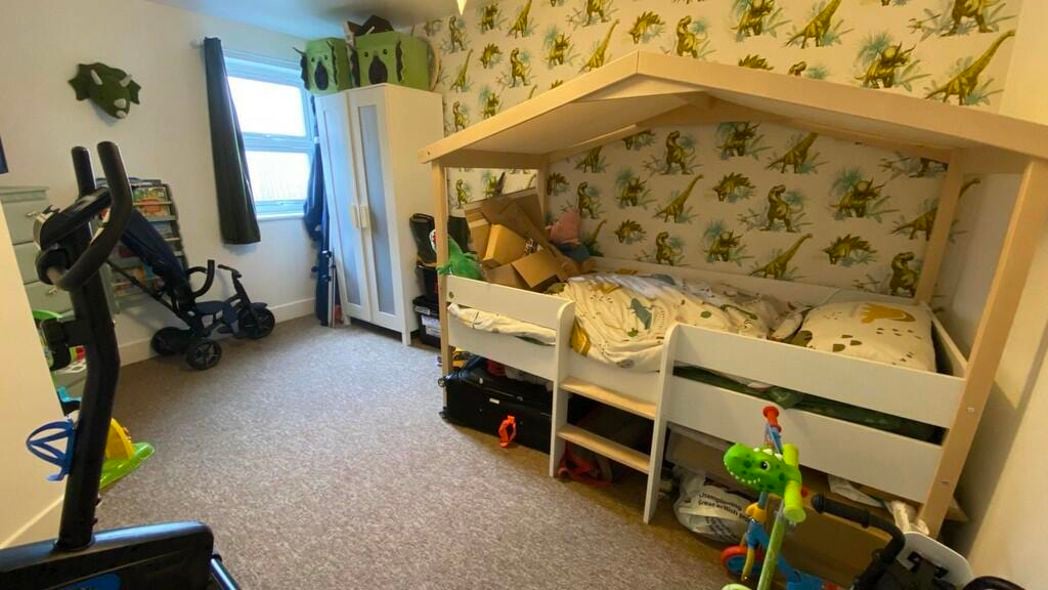 Property image 5 of 11