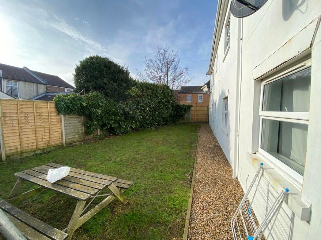 Property image 7 of 11