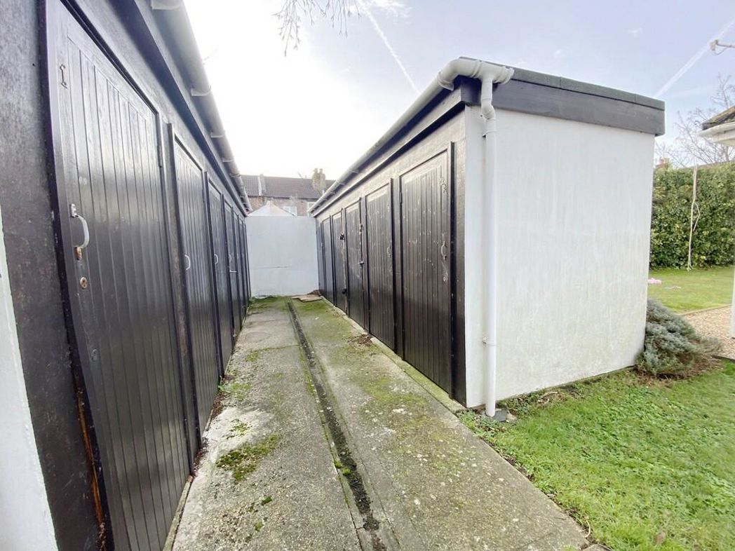 Property image 12 of 13