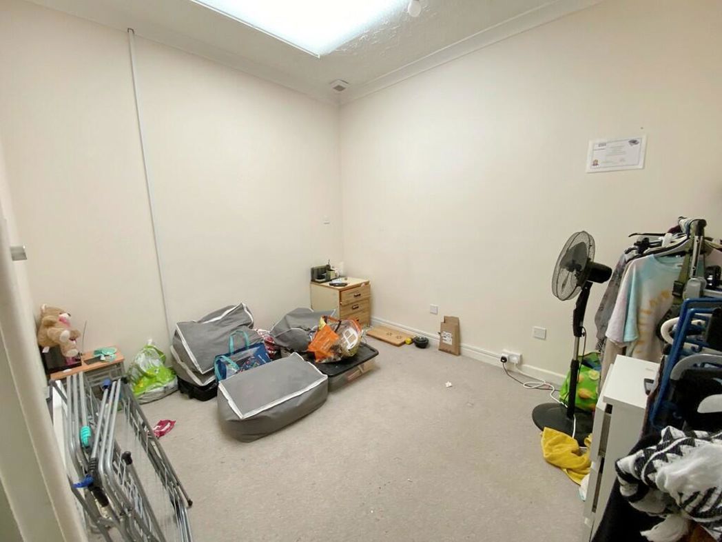 Property image 3 of 8
