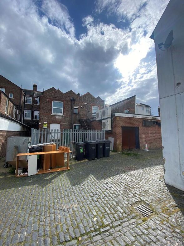 Property image 7 of 8