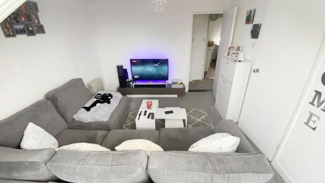 Property image 5 of 8