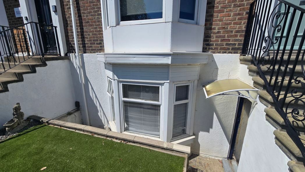 Property image 9 of 11