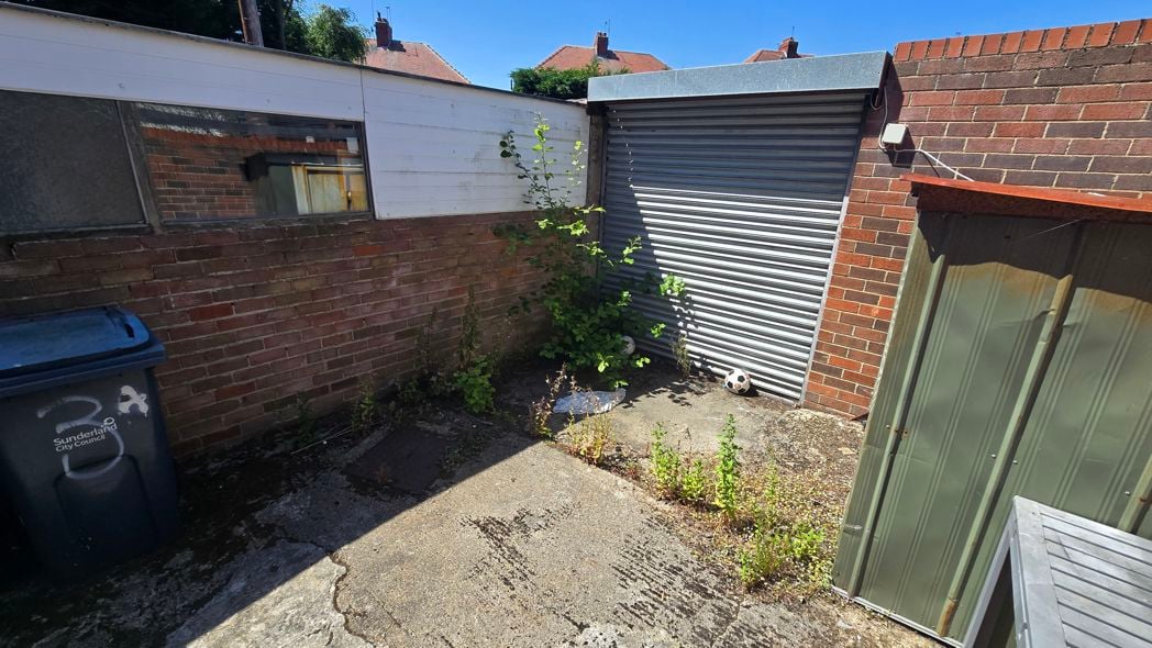 Property image 10 of 11