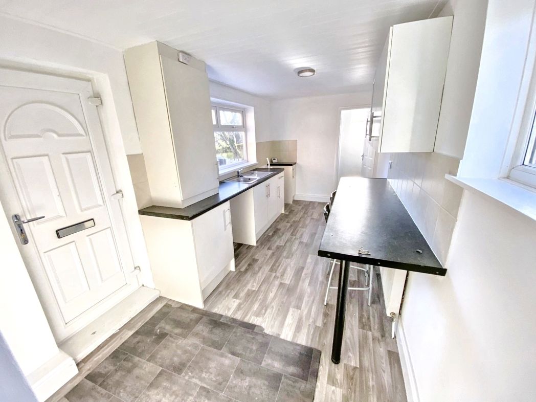 Property image 6 of 13
