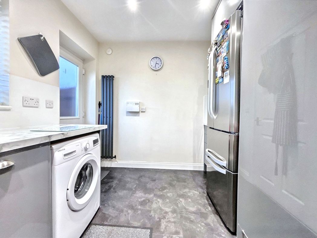 Property image 5 of 18