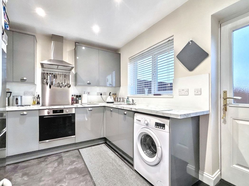 Property image 4 of 18