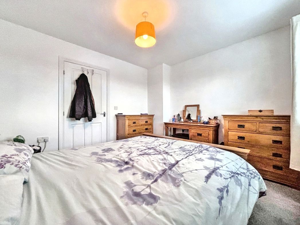 Property image 11 of 18