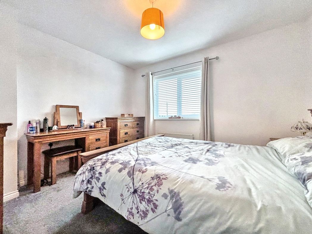 Property image 10 of 18