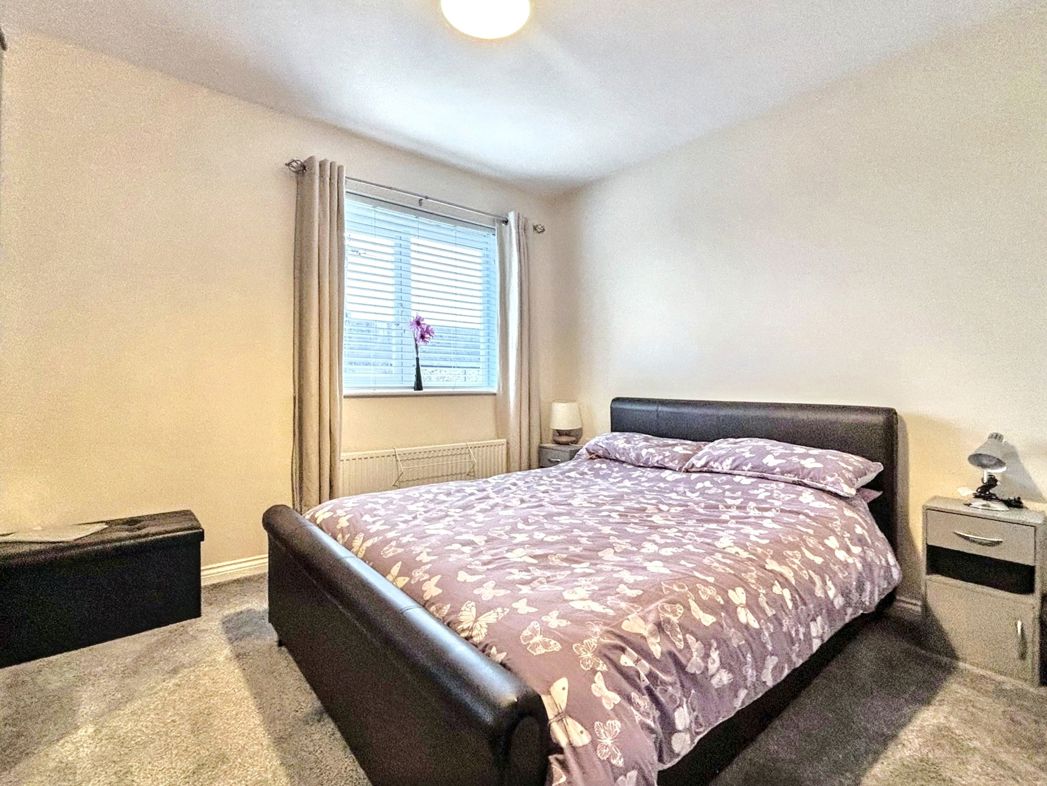 Property image 12 of 18
