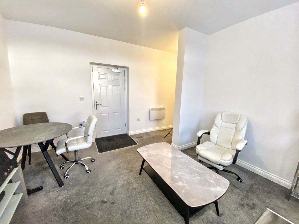 Property image 5 of 16