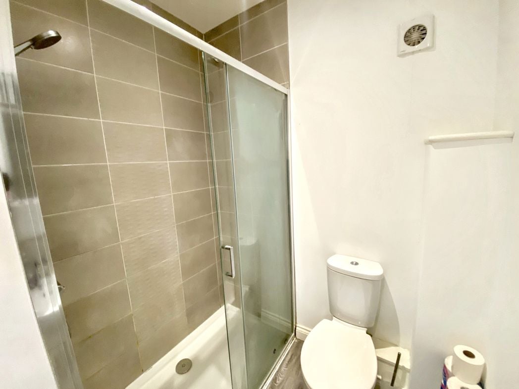Property image 6 of 16