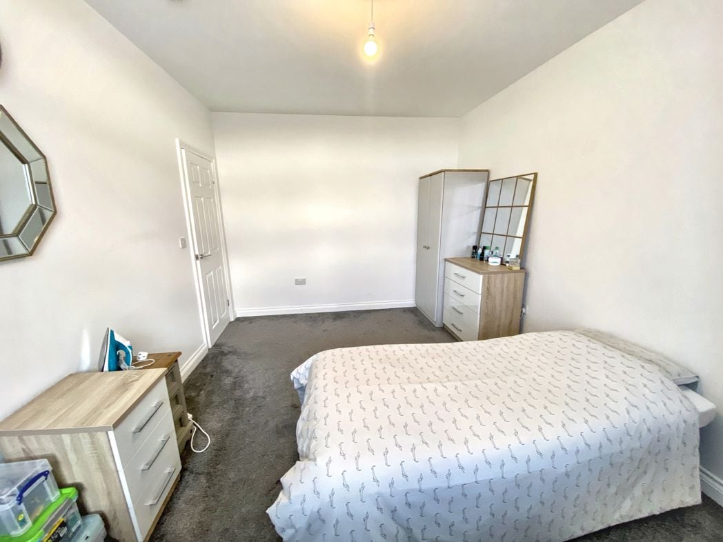 Property image 10 of 16