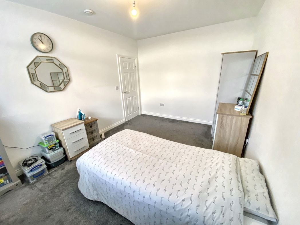 Property image 11 of 16