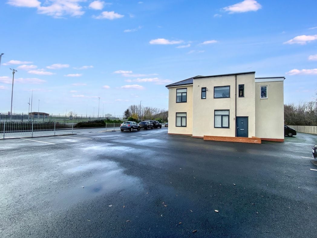 Property image 15 of 16