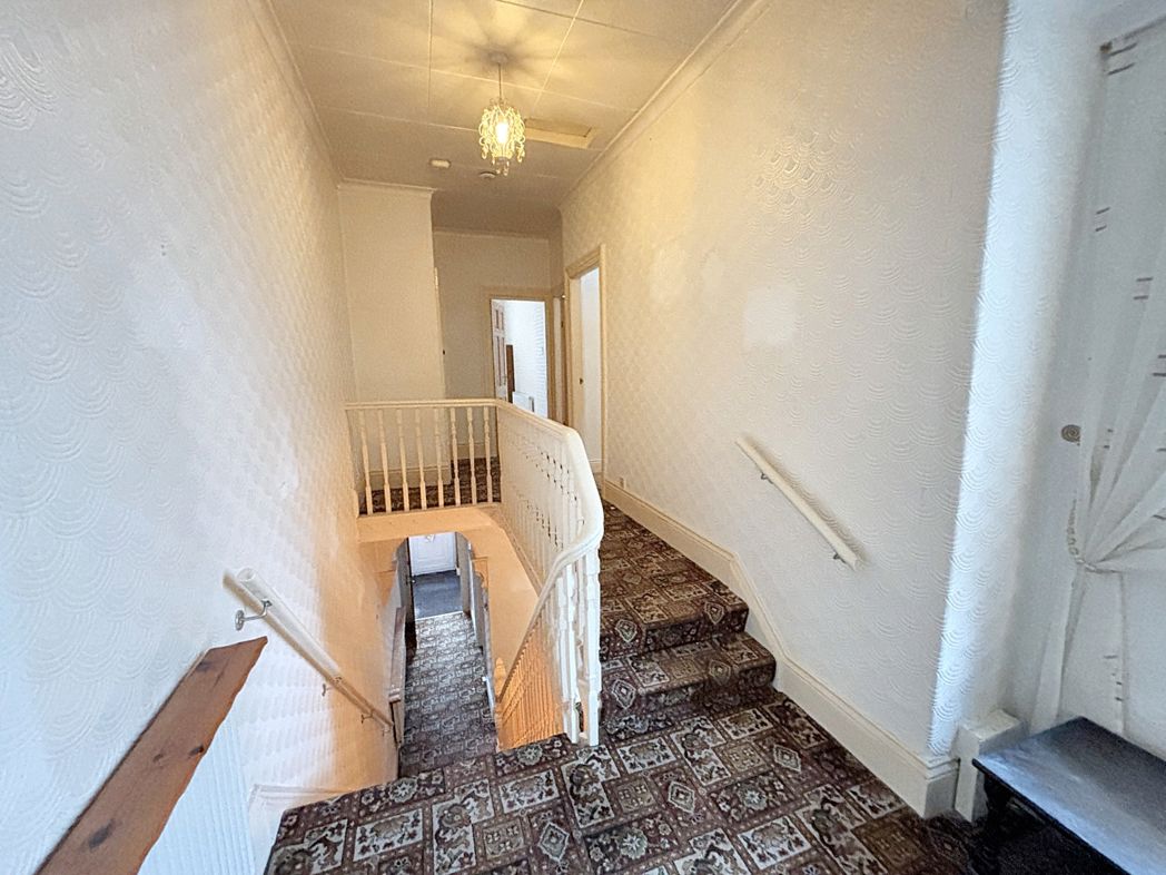 Property image 9 of 17