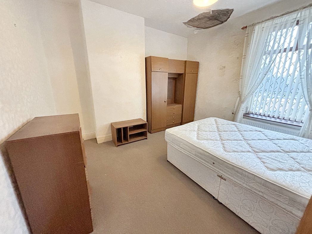 Property image 14 of 17