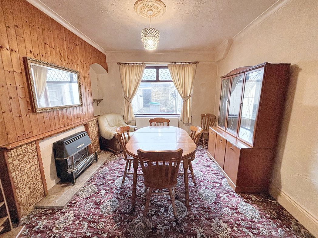 Property image 3 of 17