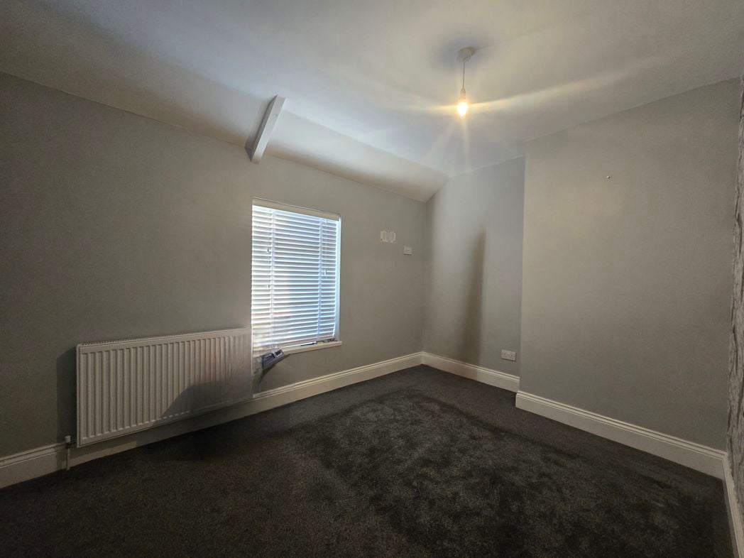 Property image 5 of 9