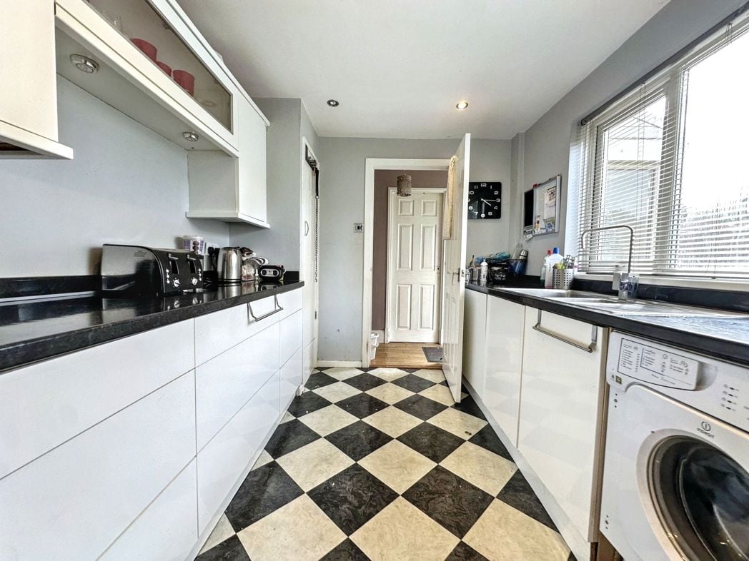 Property image 6 of 15