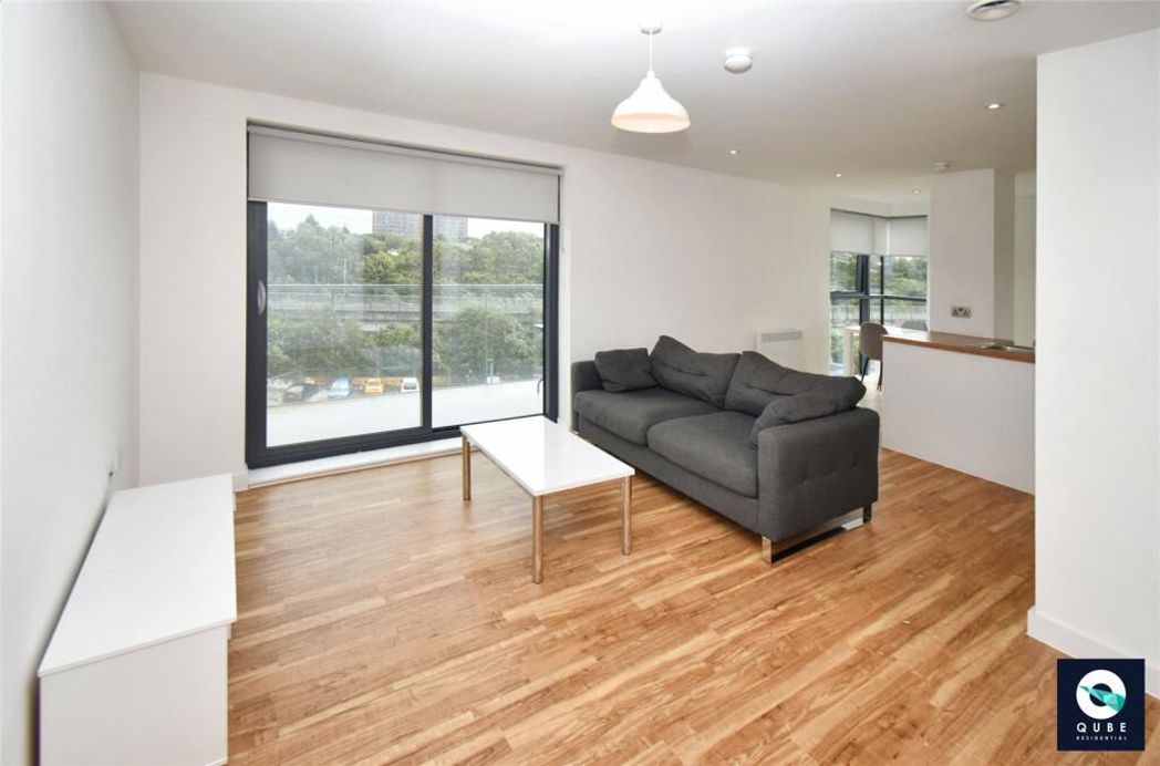 Property image 2 of 16