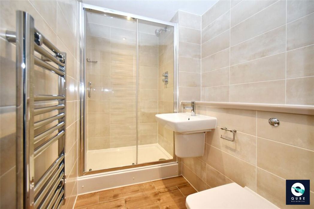 Property image 8 of 16