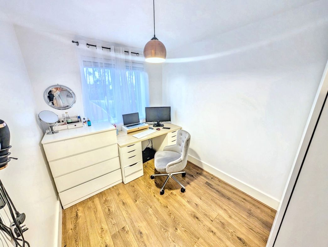Property image 16 of 20