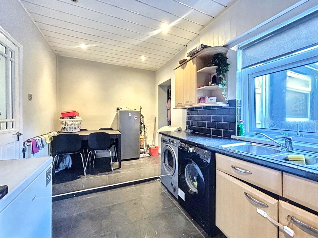 Property image 7 of 15