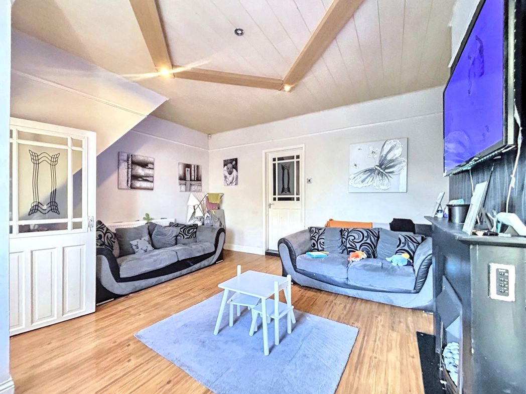 Property image 5 of 15