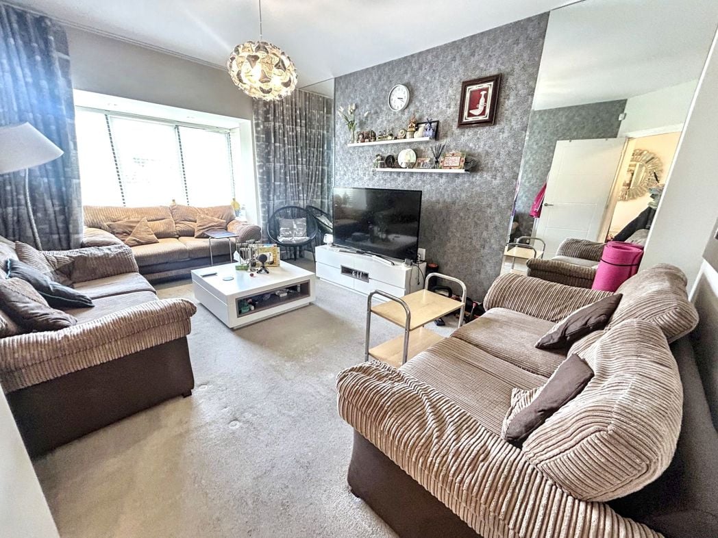 Property image 2 of 14