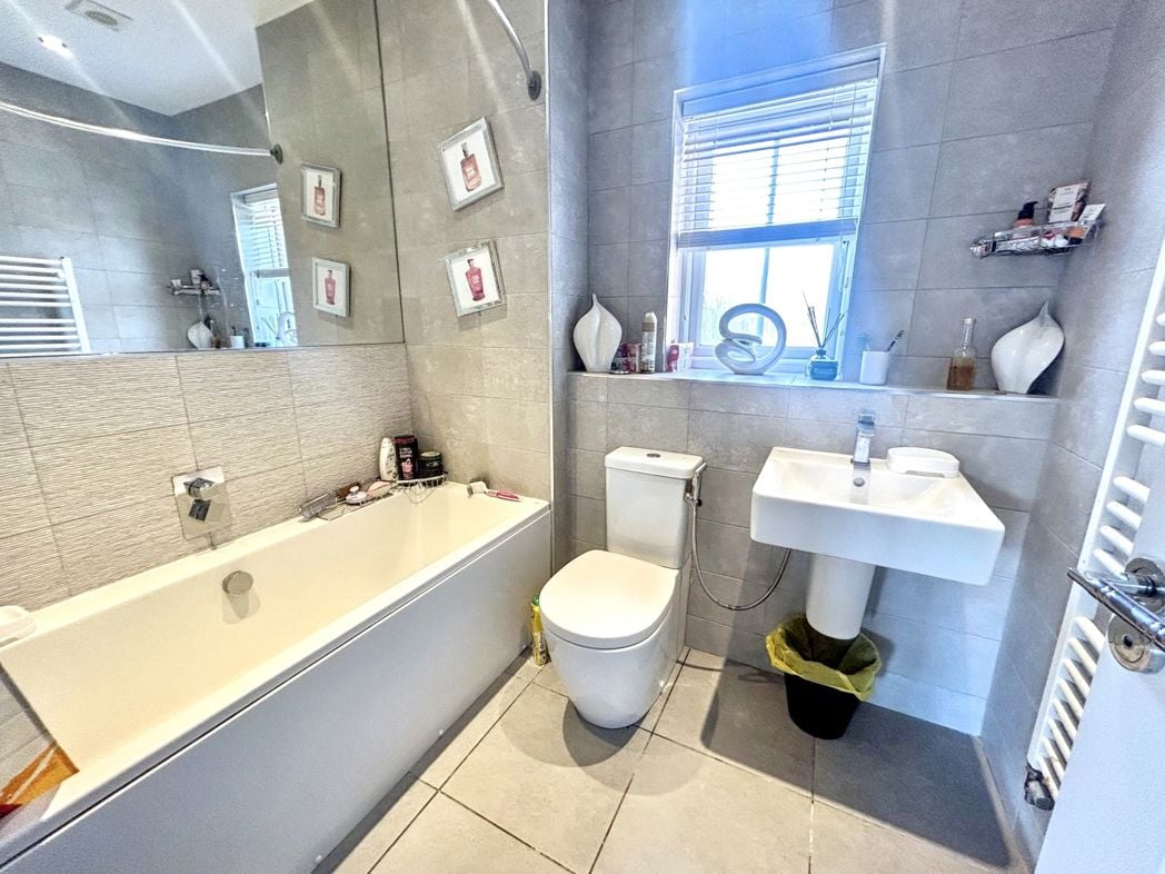 Property image 12 of 14