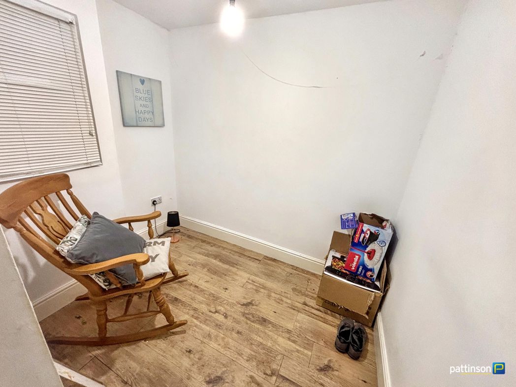 Property image 11 of 14