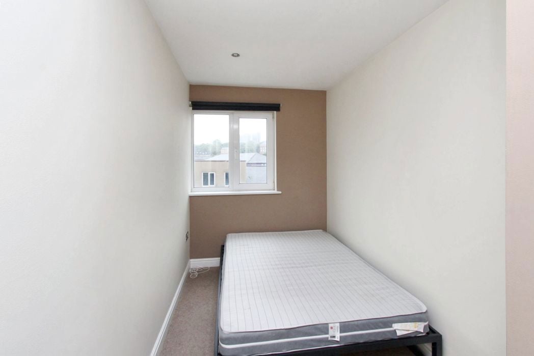 Property image 6 of 6