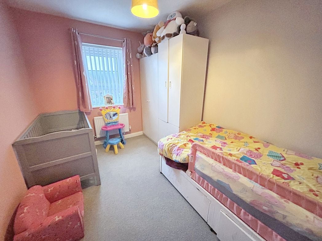 Property image 6 of 11