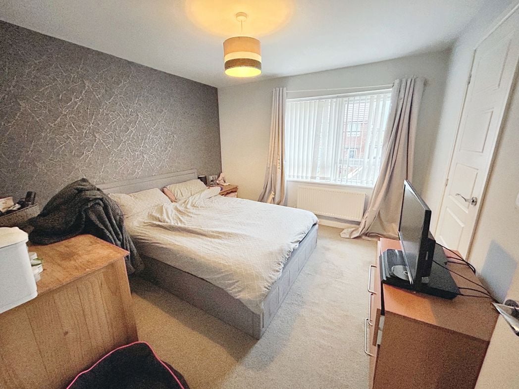 Property image 8 of 11