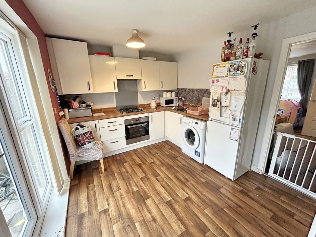 Property image 3 of 11