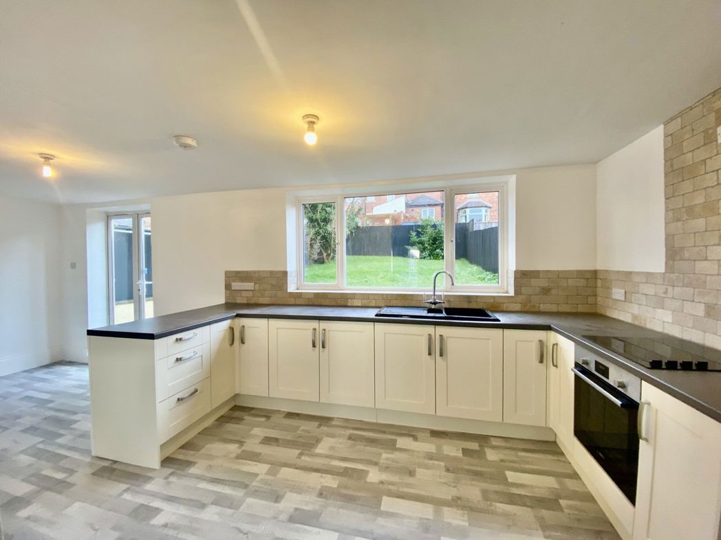 Property image 3 of 14