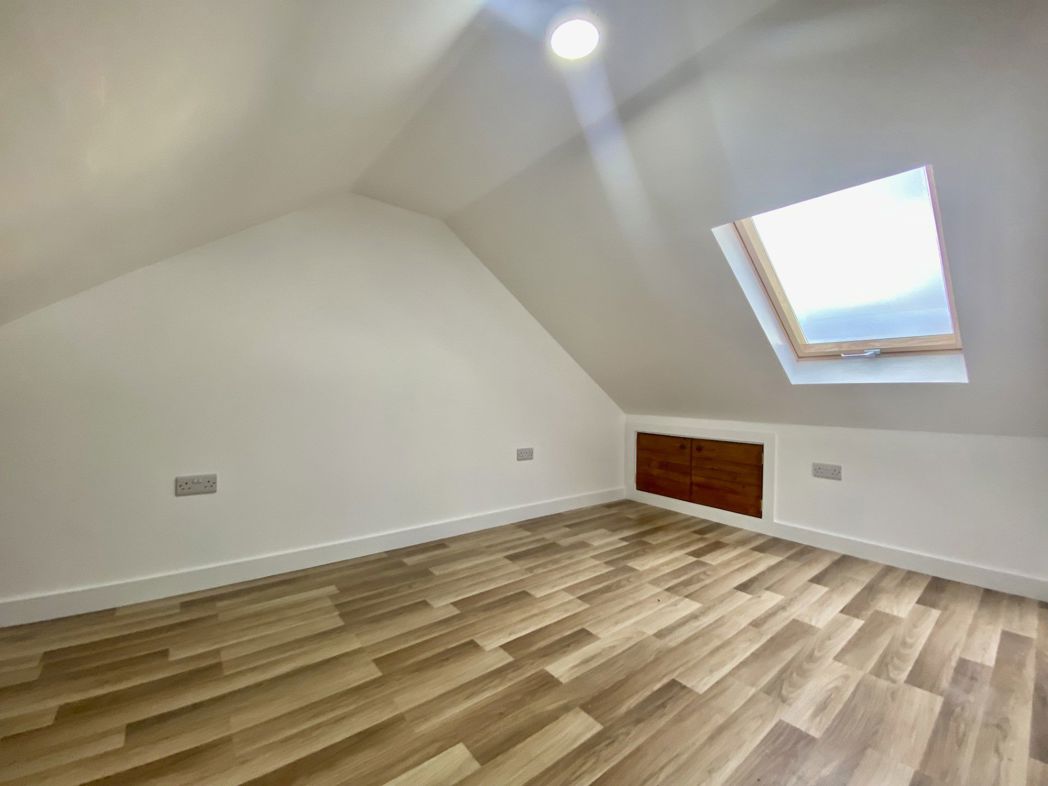 Property image 12 of 14