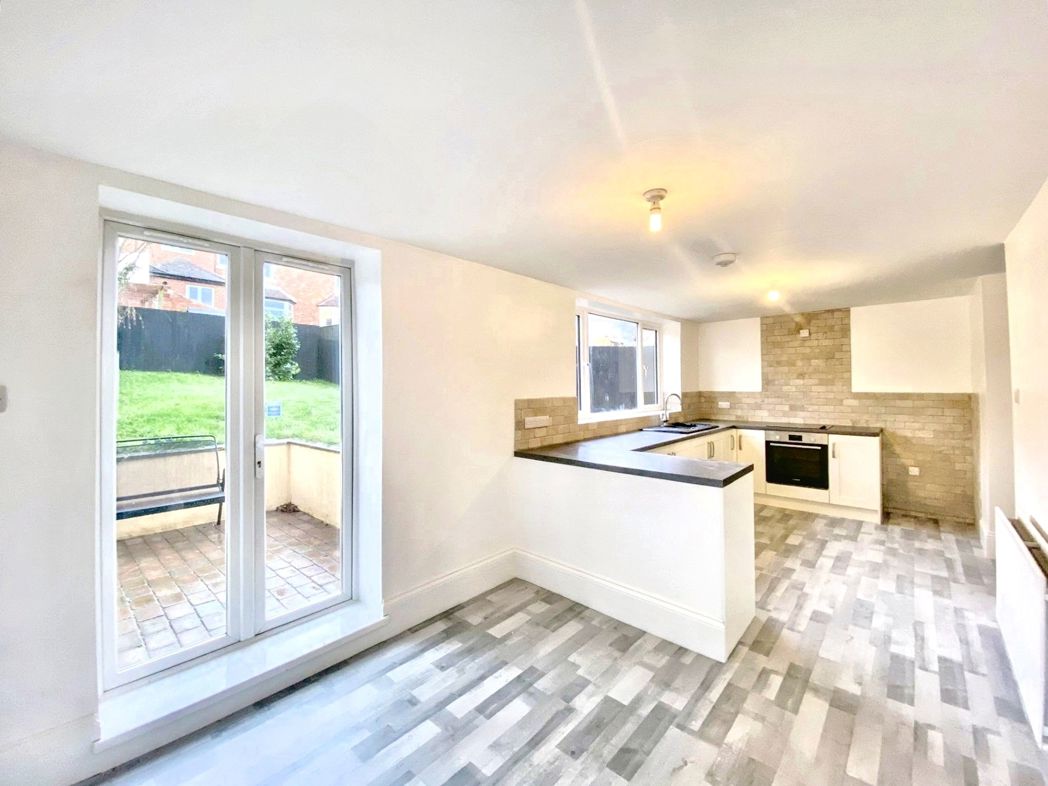 Property image 2 of 14