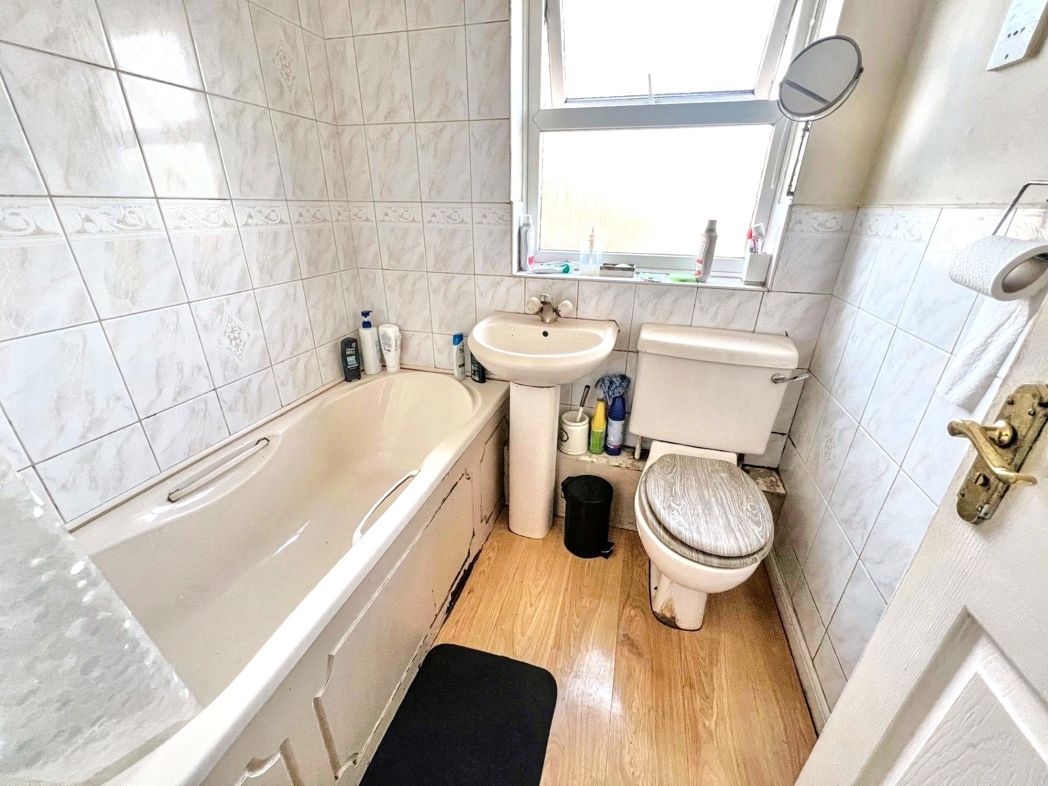 Property image 4 of 7