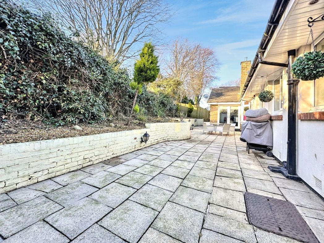 Property image 27 of 29