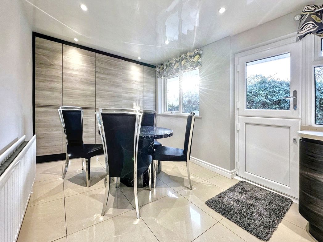 Property image 12 of 29