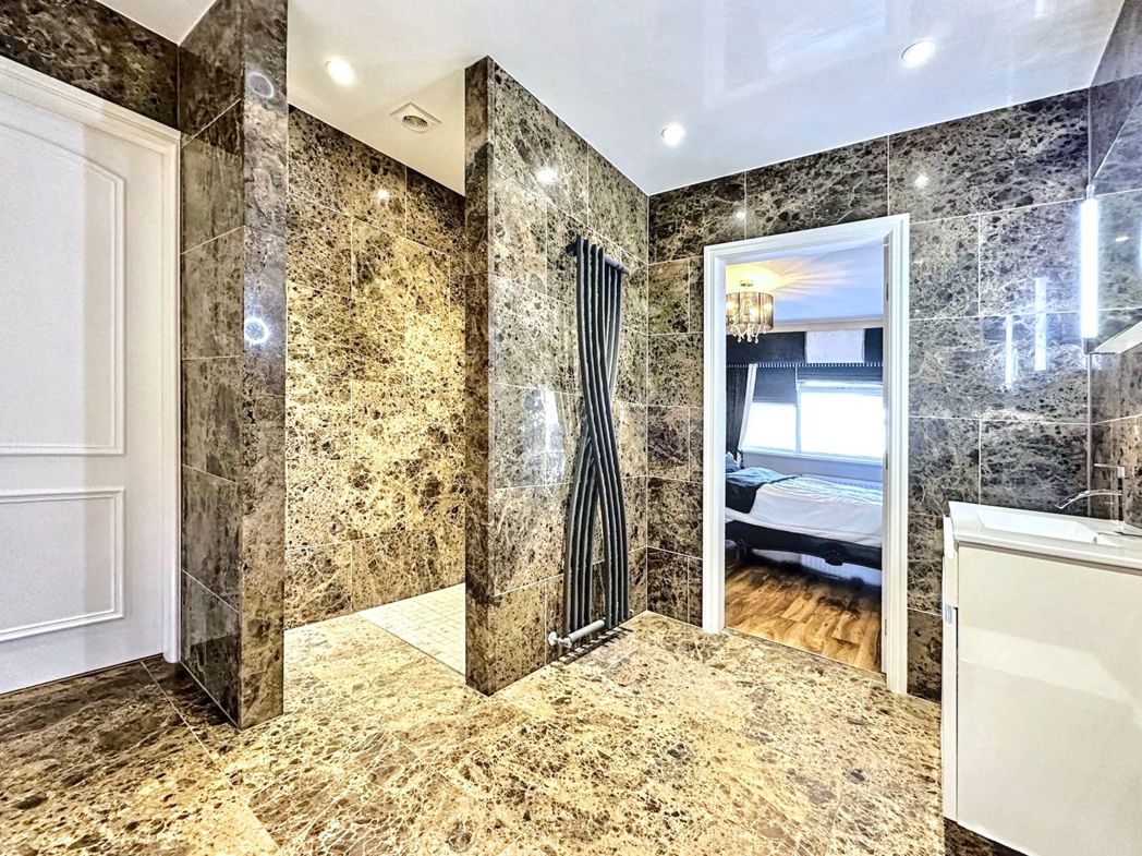 Property image 15 of 29