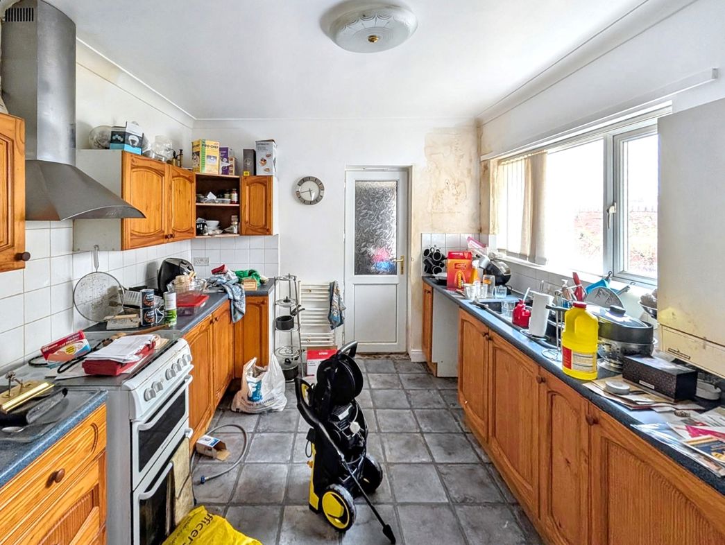 Property image 4 of 8